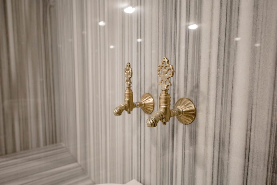 Couples treatment rooms, Turkish bath