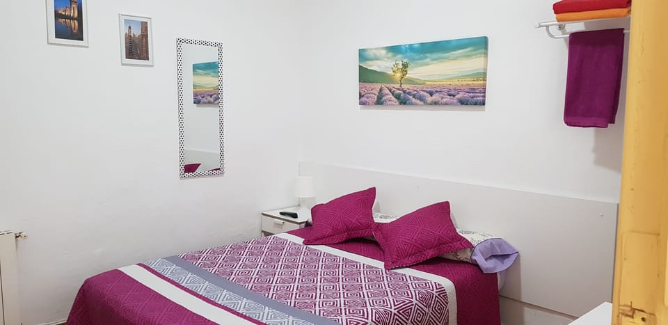 Double Room, Bathtub | Iron/ironing board, free WiFi, bed sheets