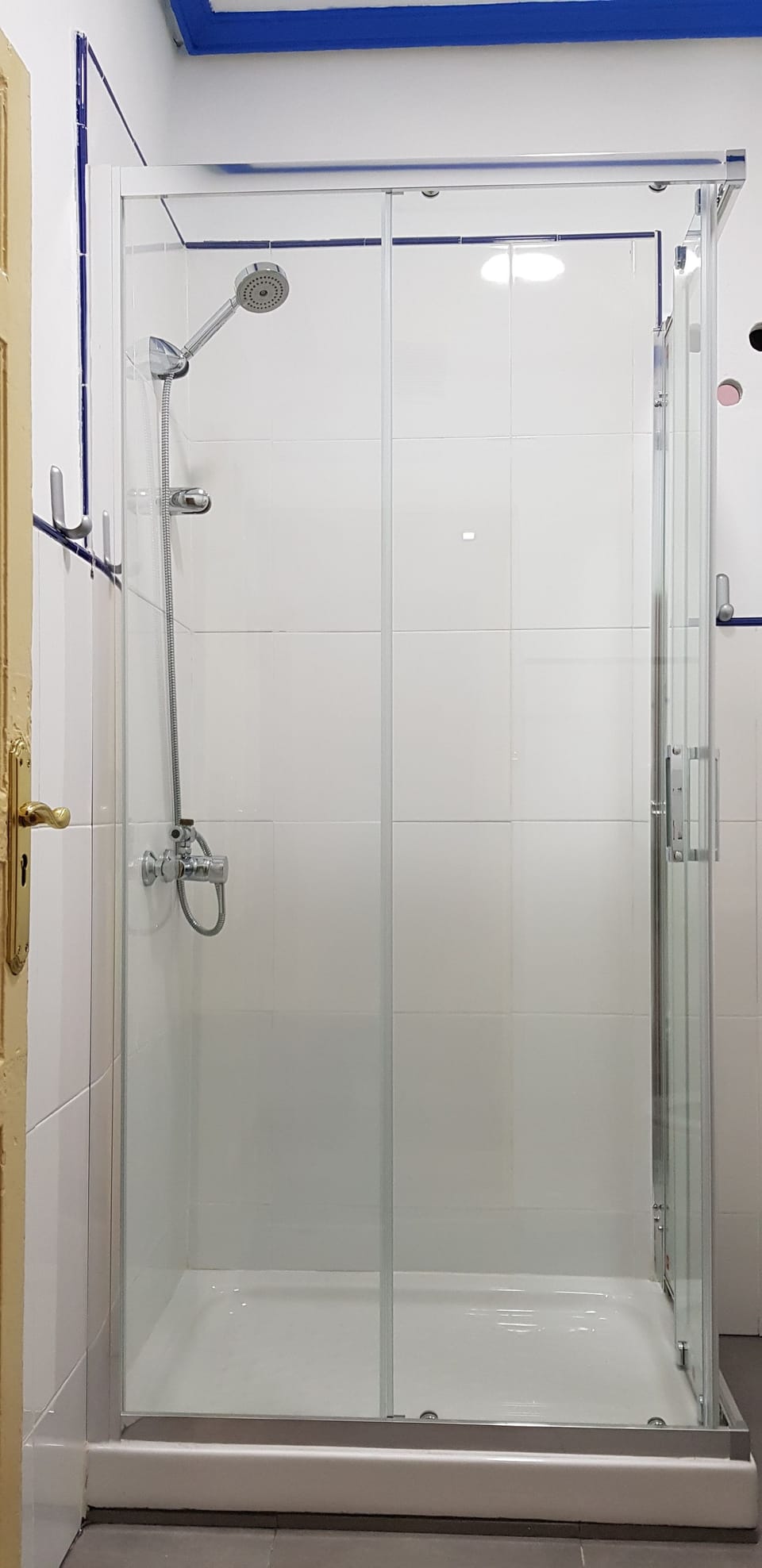 Shower, towels, soap, shampoo