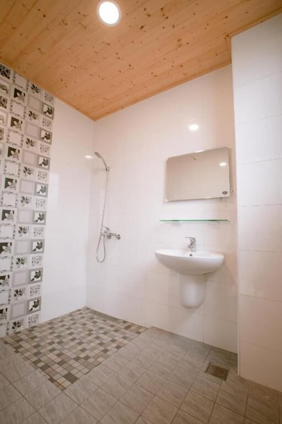 Double Room | Bathroom sink