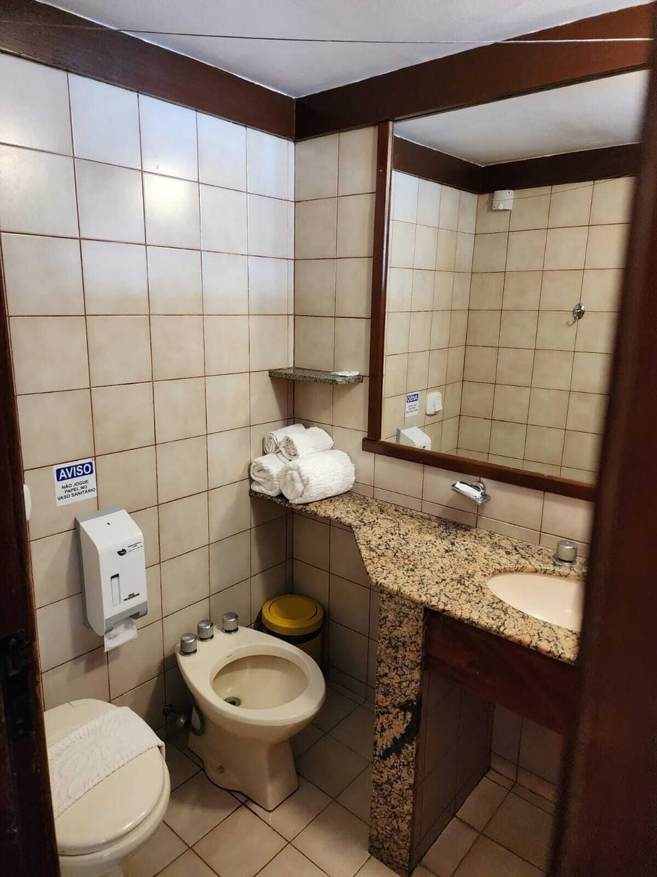 Standard Double Room, 1 Double Bed, Pool View | Bathroom | Shower, hair dryer, bidet, towels