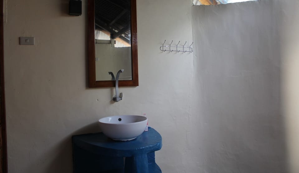 Cabin, 1 Bedroom, Beach View, Oceanfront | Bathroom | Shower, towels