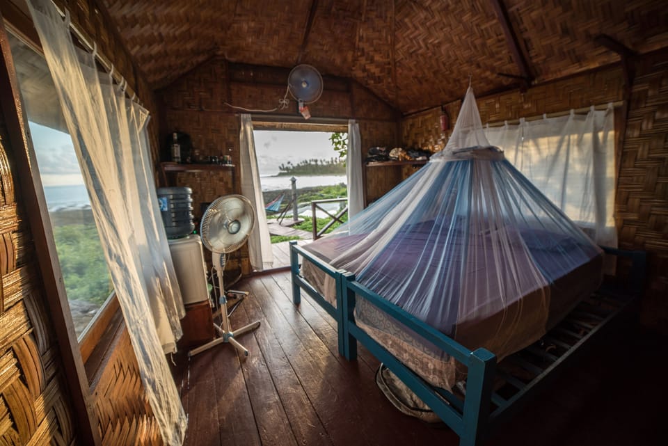 Cabin, 1 Bedroom, Beach View, Oceanfront | In-room safe, WiFi (free), bed sheets