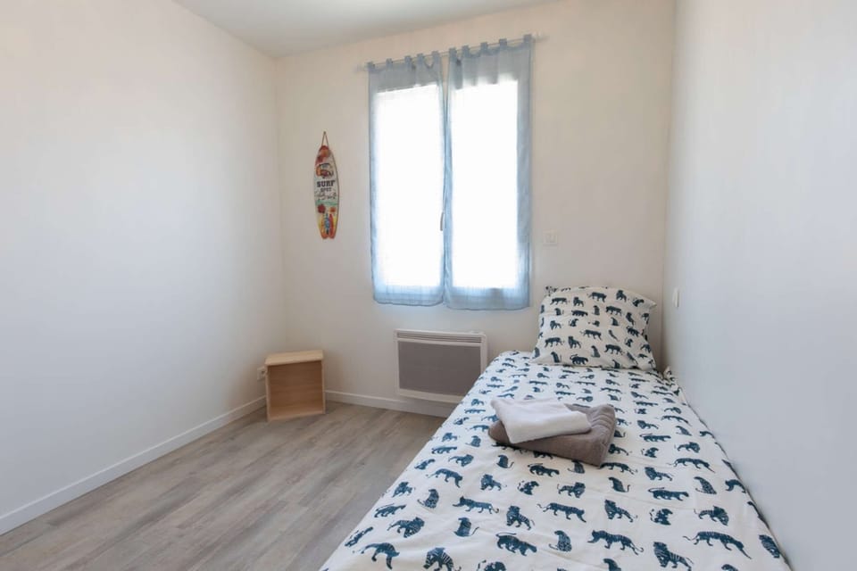 Bedroom 3 with drawer bed 80x200 cm² or 160x200 cm²