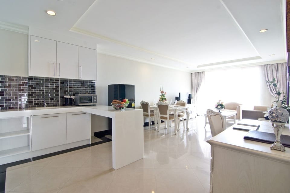 Suite, 2 Bedrooms | View from room