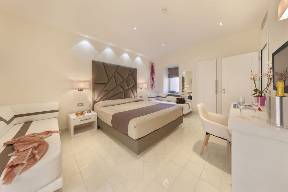 Junior Suite (for 3 people) | Frette Italian sheets, premium bedding, pillowtop beds, minibar