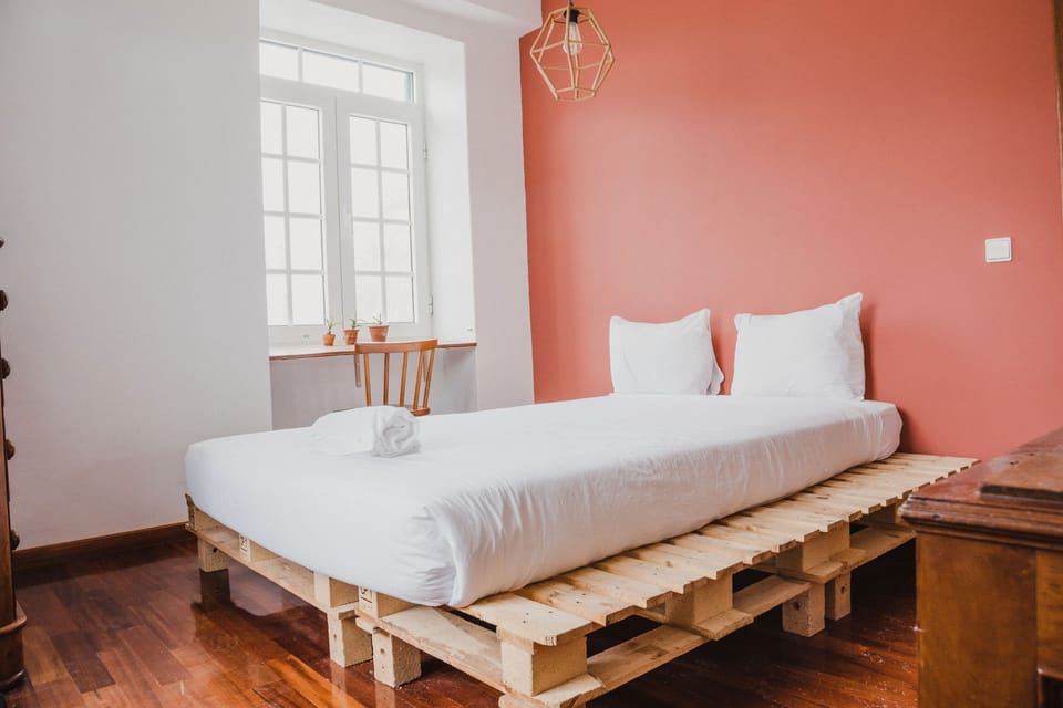 Classic Room, 1 Bedroom, Private Bathroom | Individually decorated, individually furnished, bed sheets