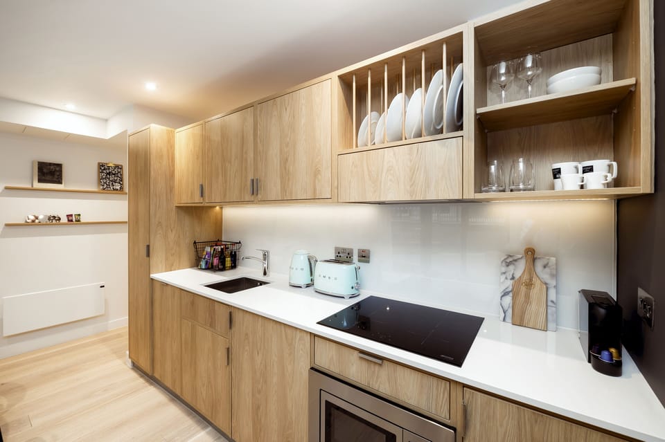 Wilde One-Bedroom Open-Plan | Private kitchenette | Espresso maker, coffee/tea maker, oven, stovetop