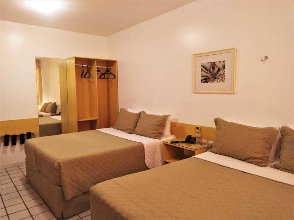 Superior Quadruple Room | Minibar, free WiFi, bed sheets