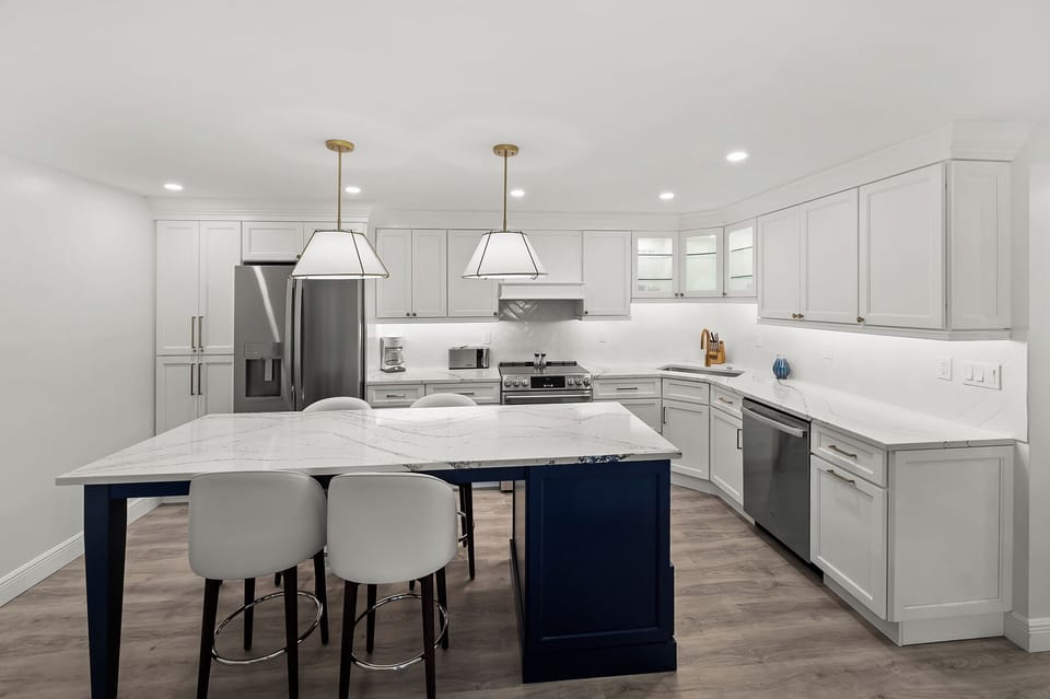 Dining & Kitchen