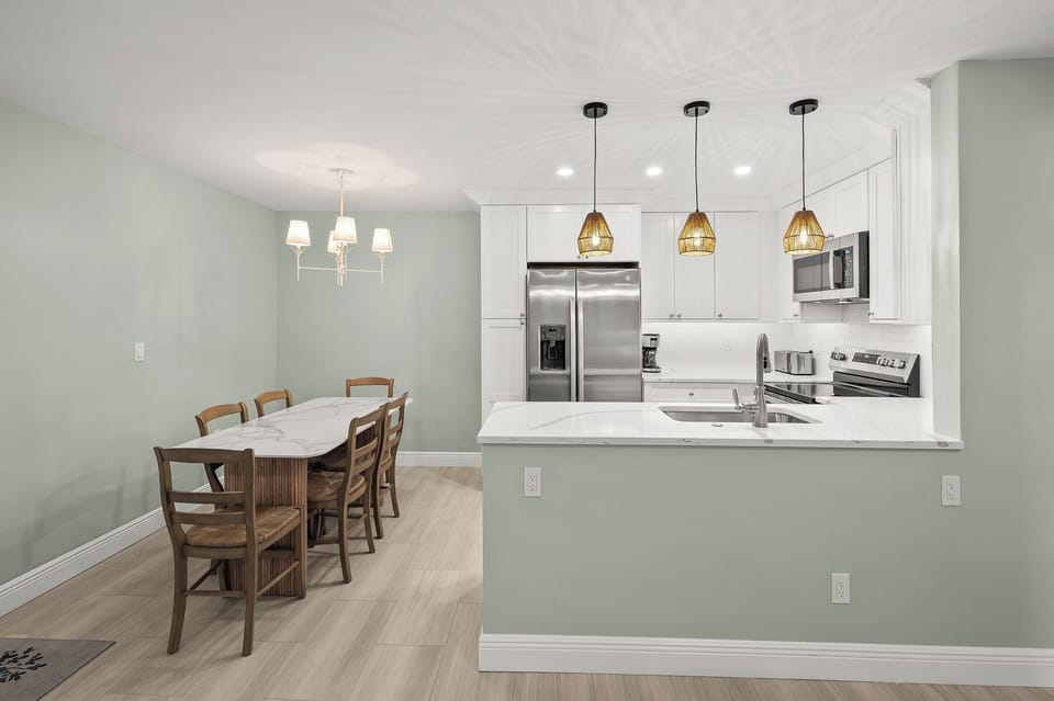 Dining & Kitchen