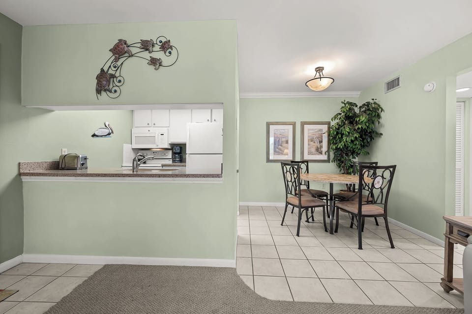 Dining & KItchen