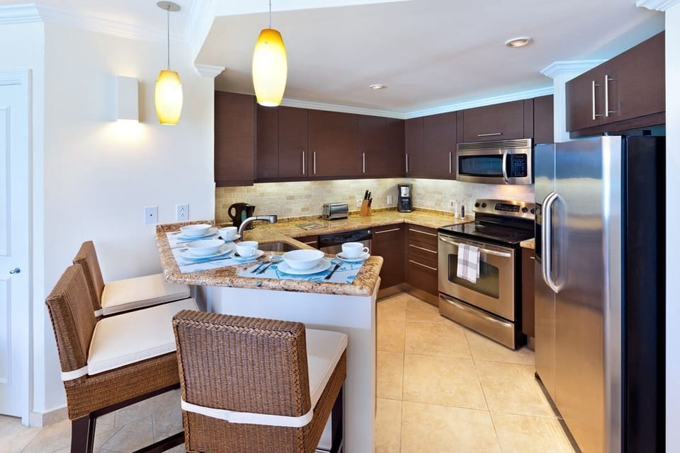 SAPPHIRE BEACH 317 - KITCHEN