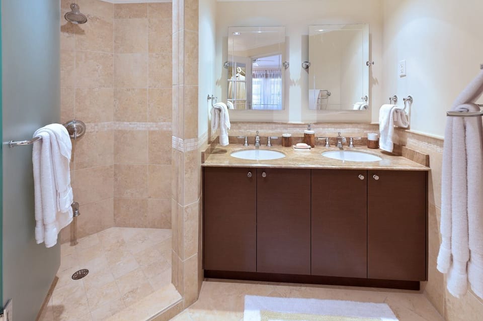 Sapphire Beach 311 - Bathroom 2