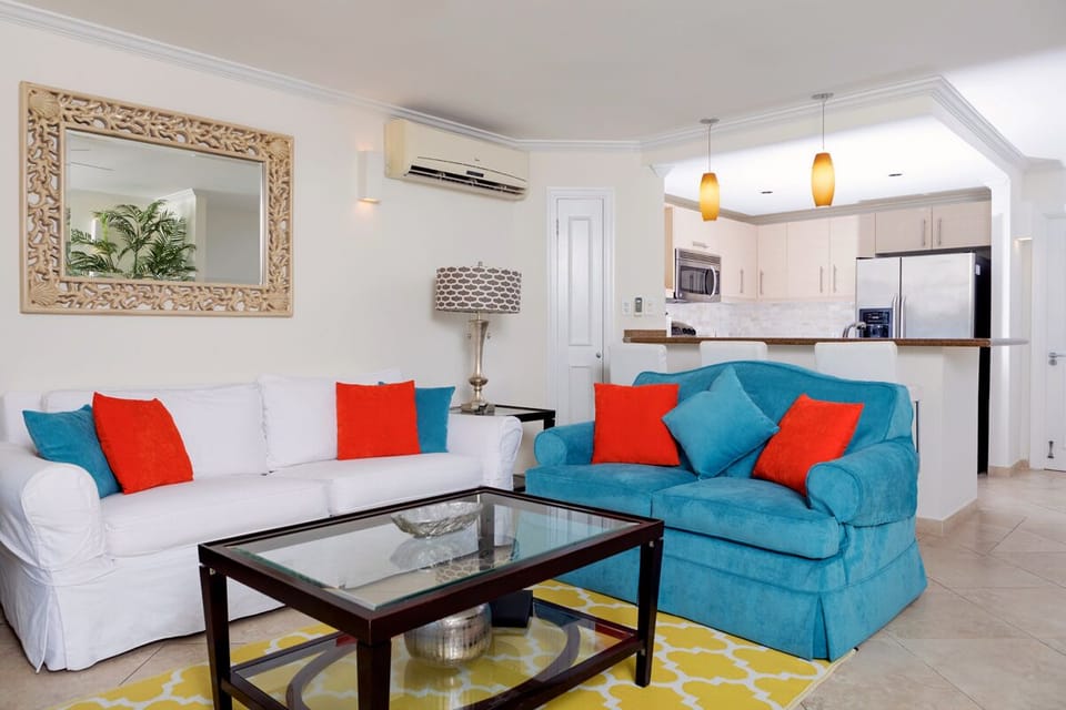 Sapphire Beach 109 - Living Room to Kitchen View