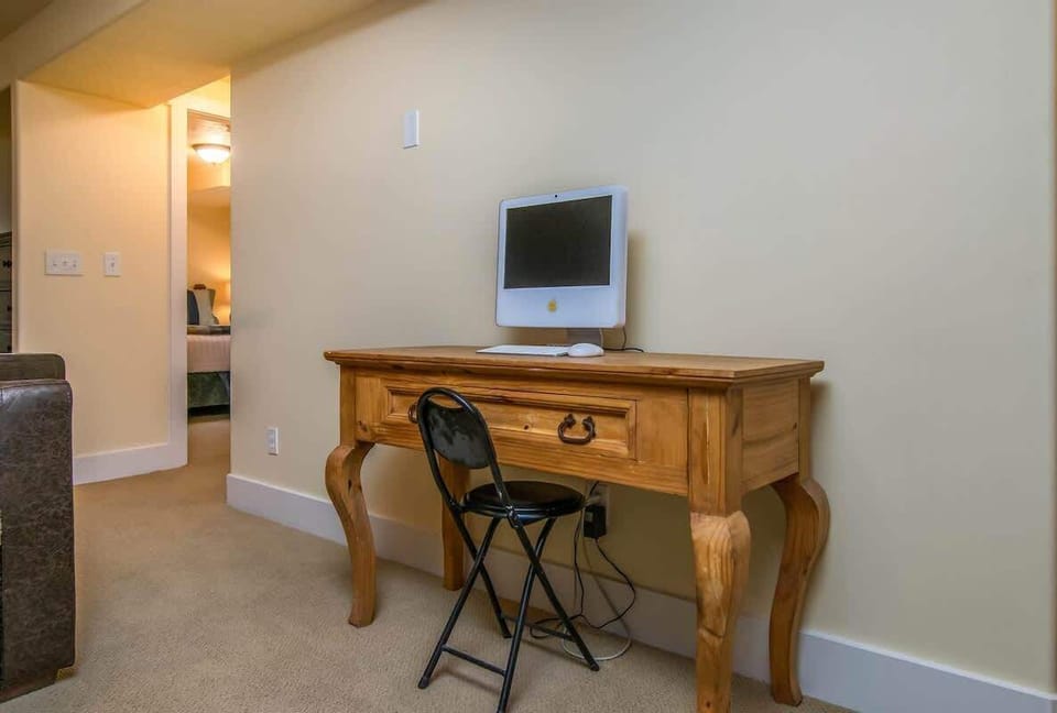 iMac provided for guest use