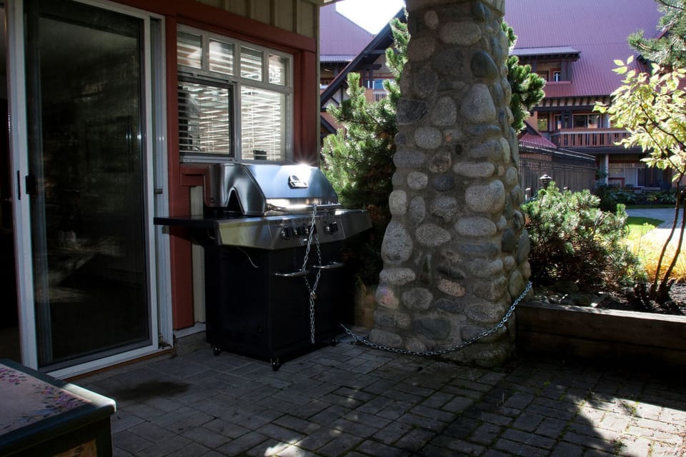 Patio with Gas BBQ