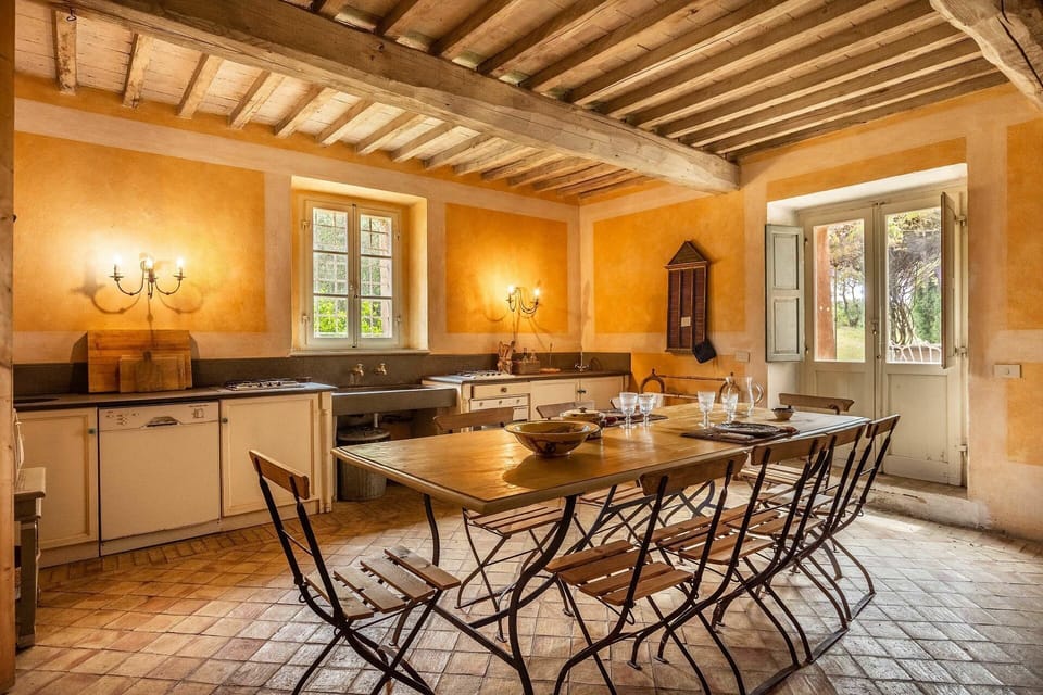 Common Room, Kitchen