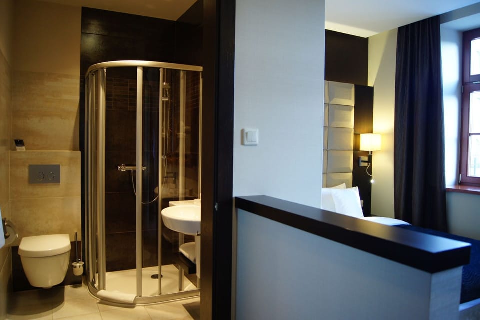 Premium bedding, minibar, in-room safe, individually furnished