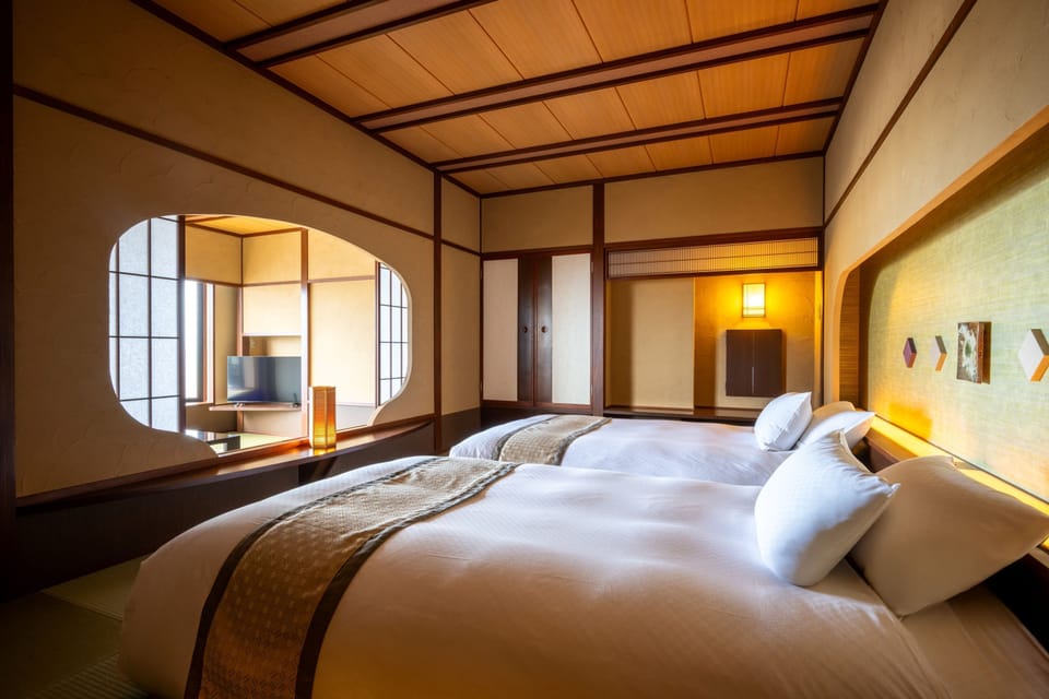 Premium bedding, minibar, in-room safe, laptop workspace