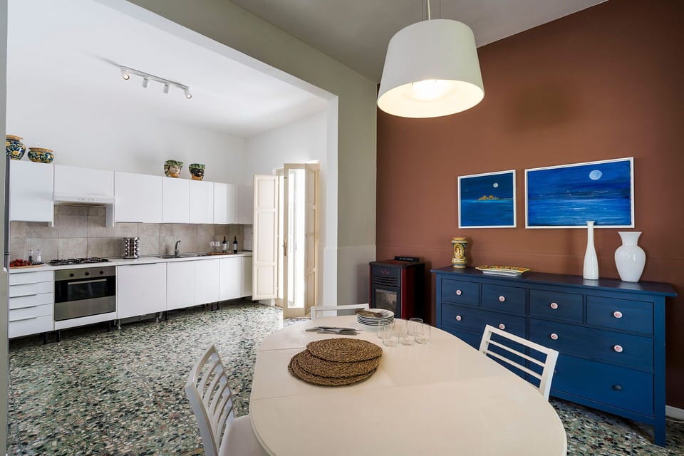 Dining Room, Kitchen
