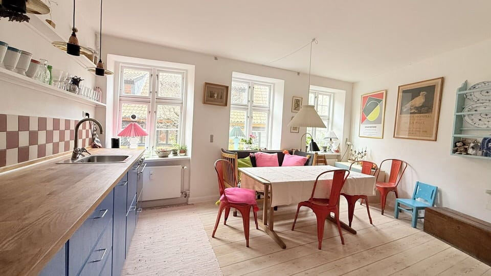 Dining Room, Kitchen