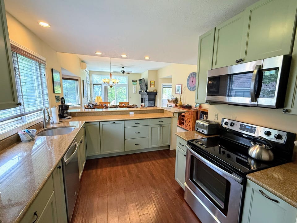 Fully stocked for all your cooking needs and offers beautiful granite countertops, stainless steel appliances and Keurig coffee maker.