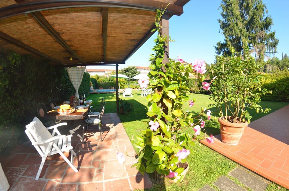 Balcony / Terrace / Patio, Garden, Outdoor