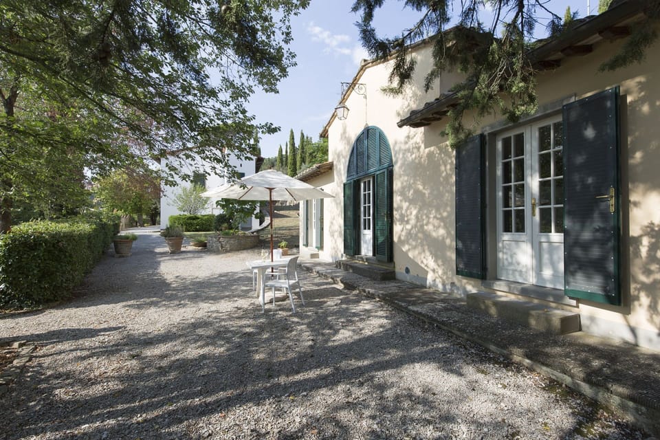 Building Exterior, Outdoor