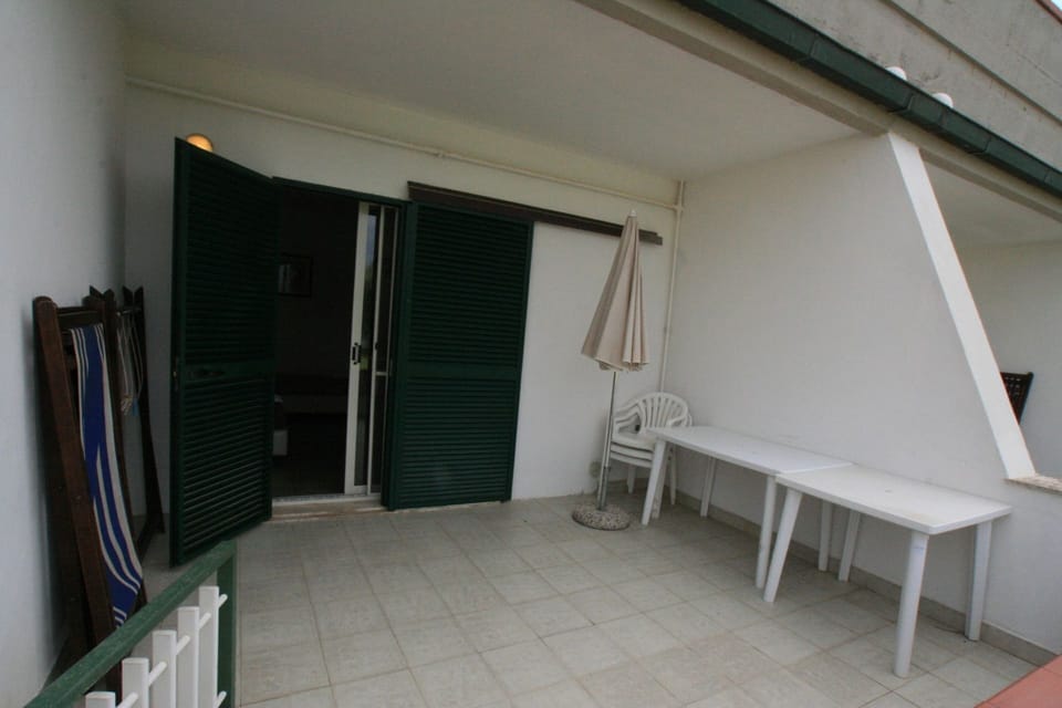 Building Exterior, Outdoor, Summer