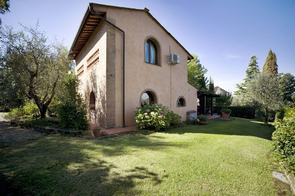 Building Exterior, Garden