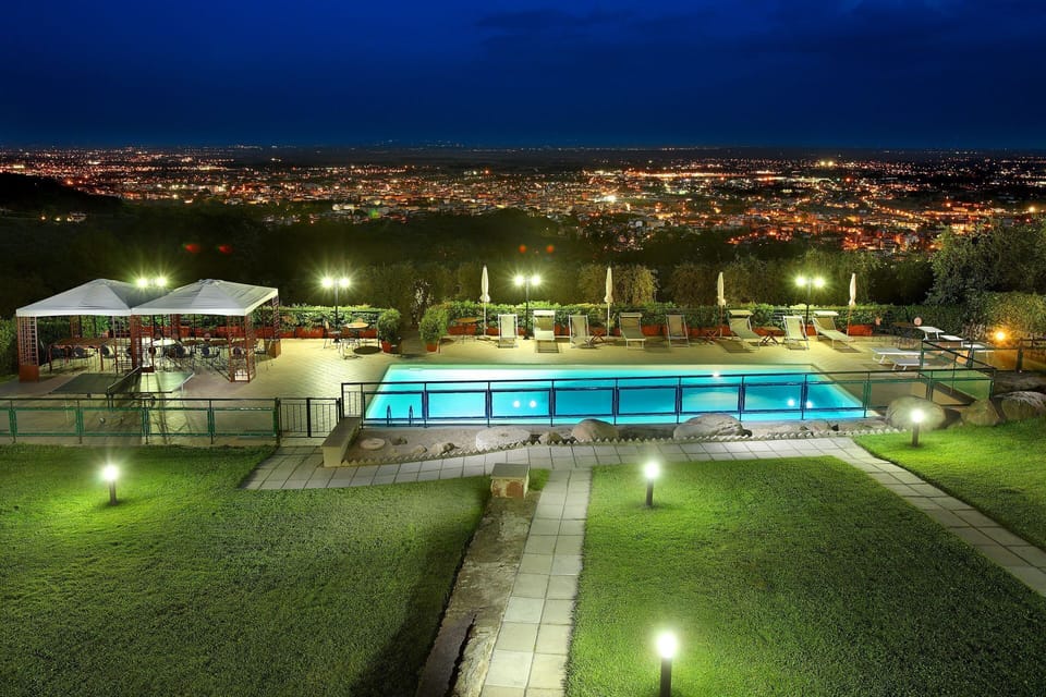 Building Exterior, Garden, Outdoor, Pool