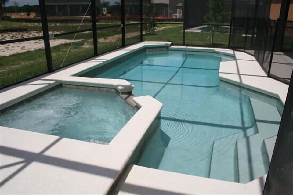pool & spa