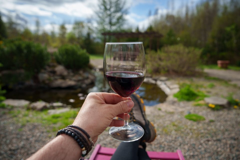 Feel the relaxation seep in as you sip a glass of wine by the waterfall. Soak in the views and let the sound of the water melt your stress away!