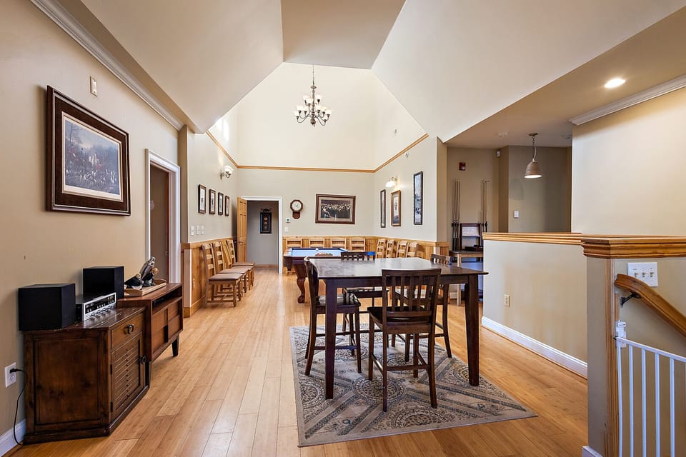 Mountain Family Lodge Dining Area - Pool Table Converts to a Dining Table