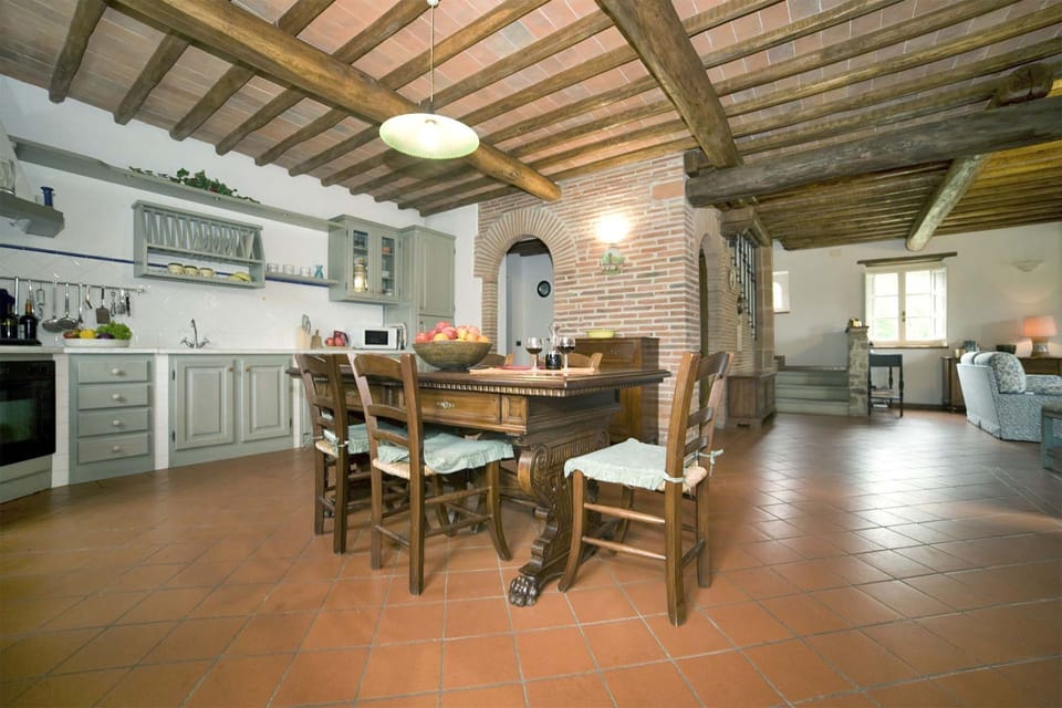 Common Room, Kitchen