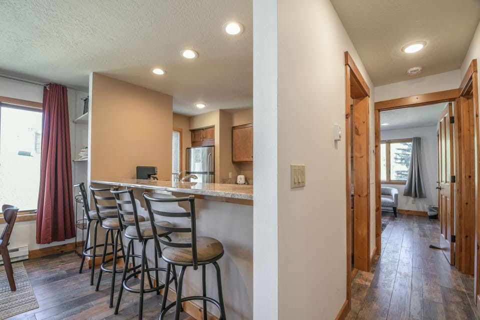 Barstool seating to keep the chef company