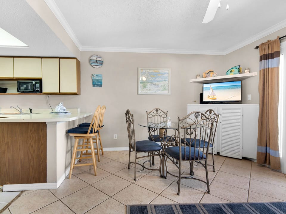 Dining area with additional breakfast bar seating