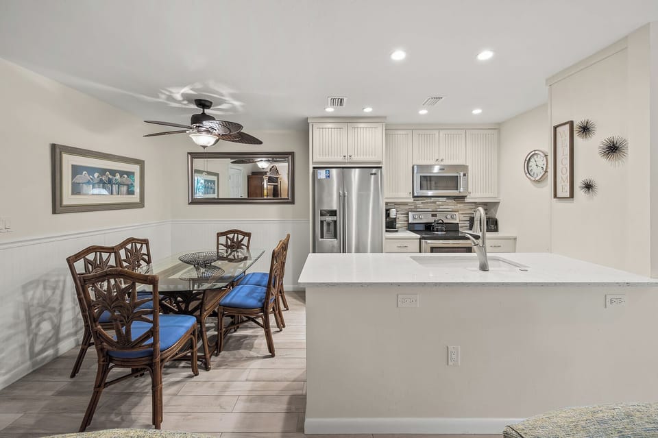 Dining & Kitchen