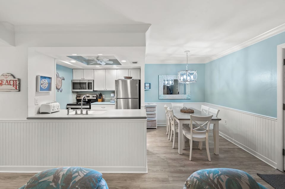 Dining & Kitchen