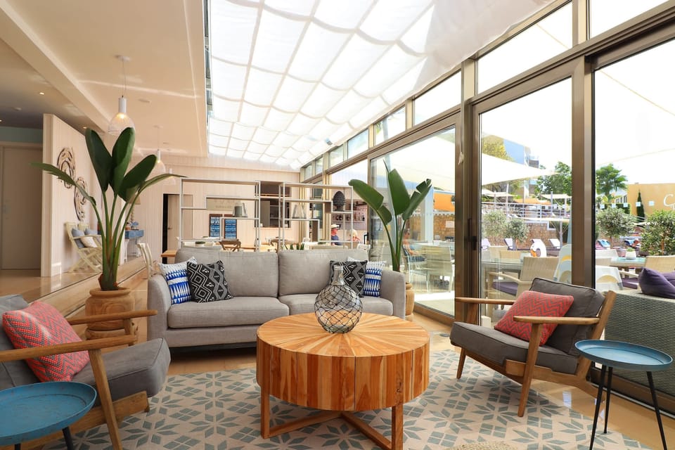 Reception Lounge