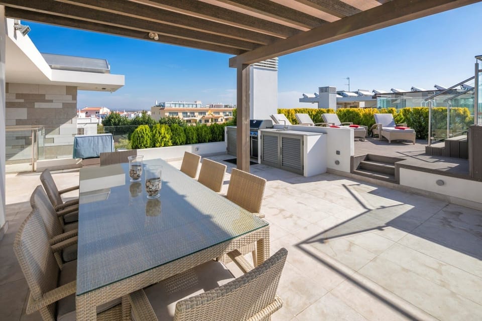 Roof Terrace Lounge