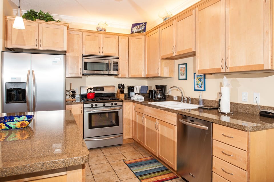 Full Kitchen