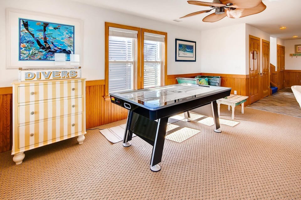 surf-or-sound-realty-bikini-bottoms-835-game-room-2