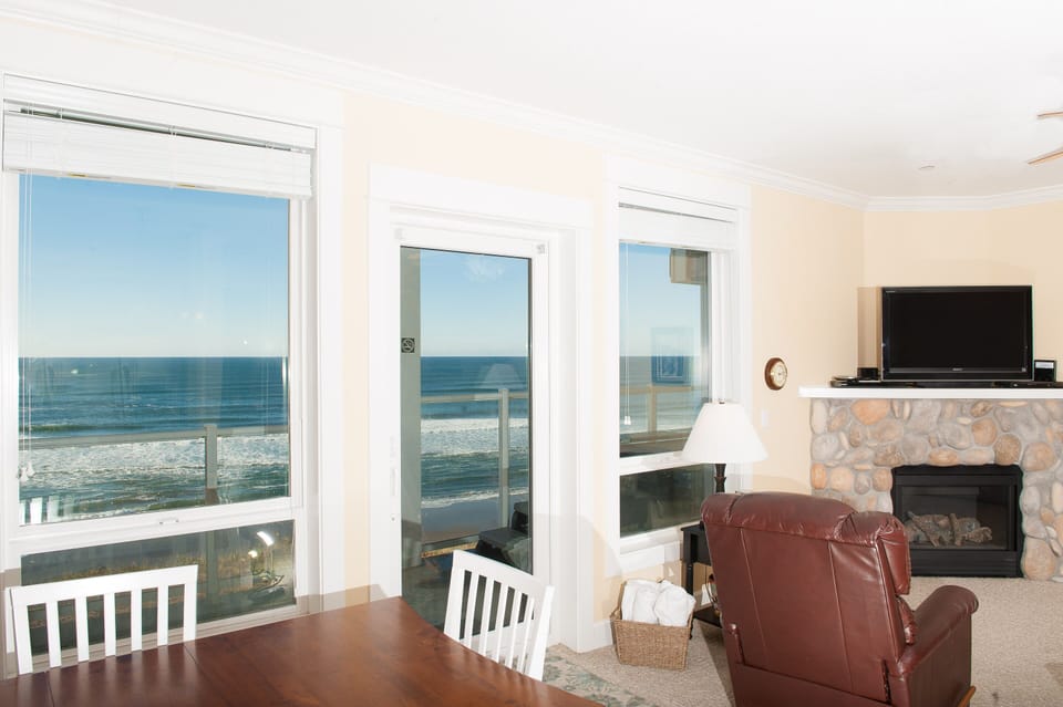 Oceanfront Living Area