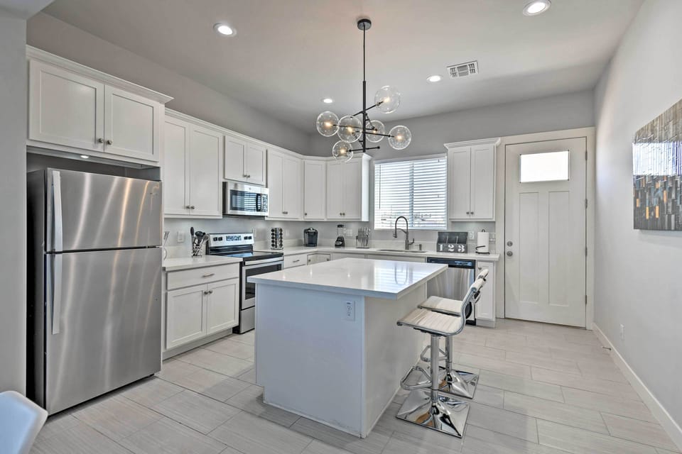 Kitchen | 1st Floor | Blender | Keurig Coffee Maker | Spices
