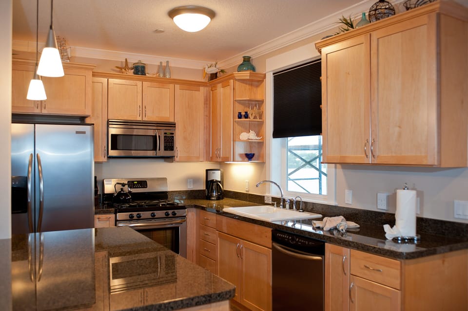 Full Kitchen