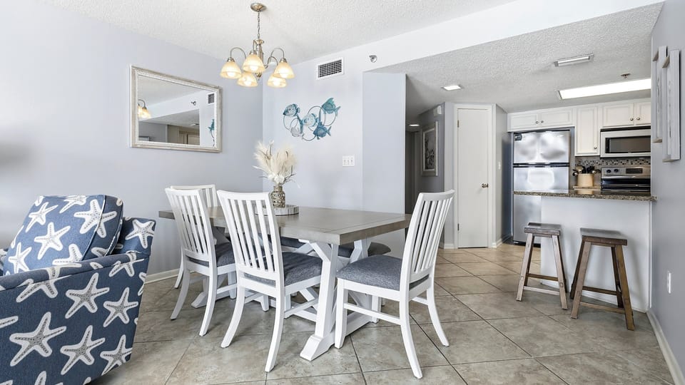 Dining Area - Table for Six