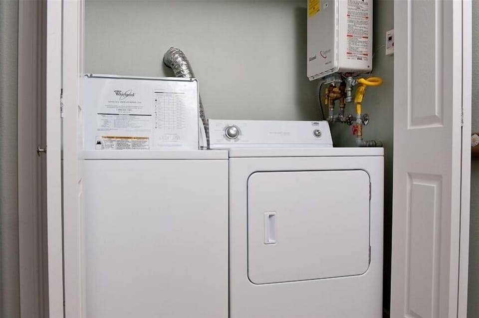 Washer & Dryer