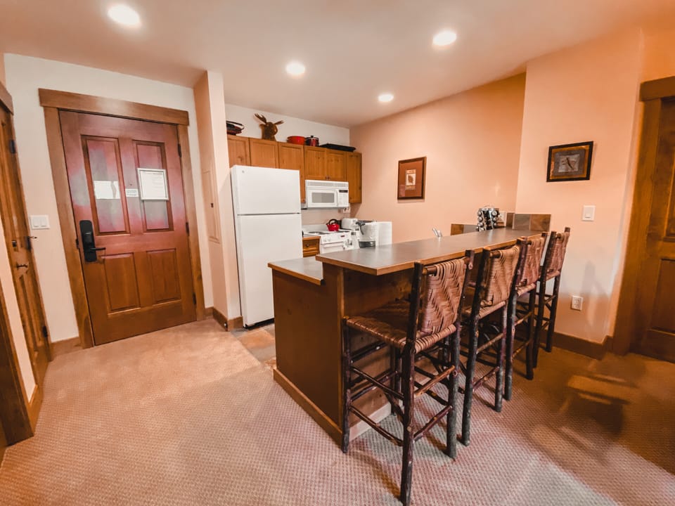 Breakfast bar perfect for early mornings